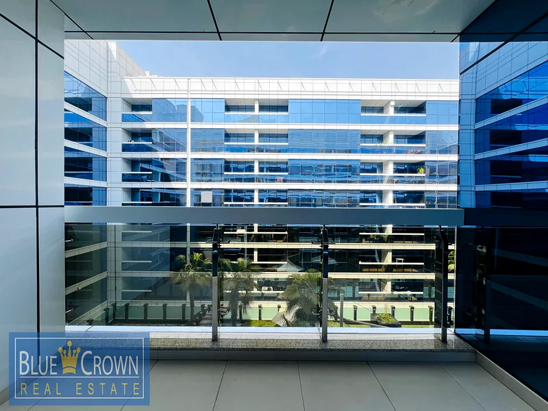 Stylish 1-Bedroom Luxury Apartment | 5-Star Lifestyle63768341234818112