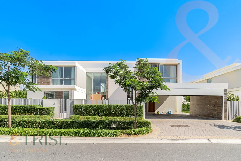 Upgraded Modern Villa | Full Golf Course View64042474938369111