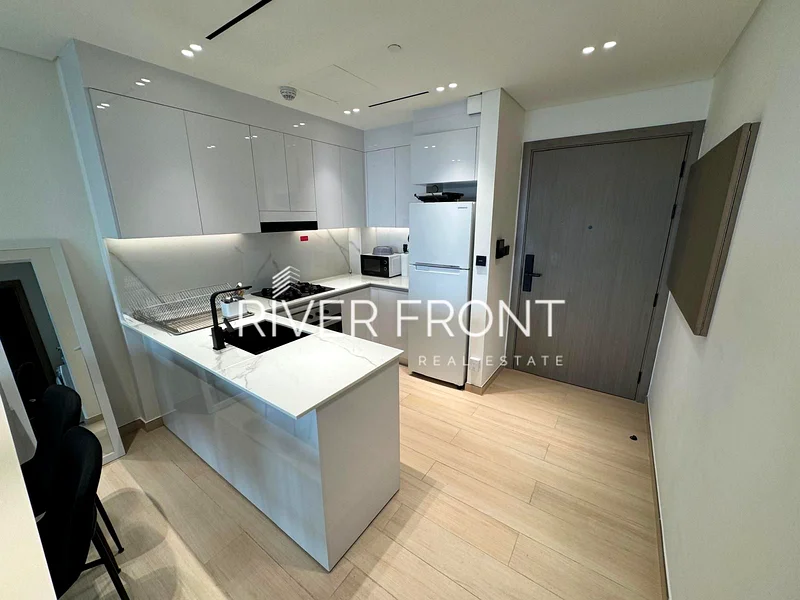 Ready to Move | On High Floor | Pool View63781309554306114