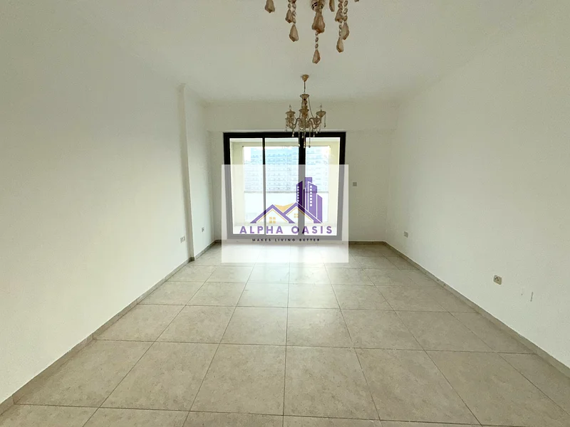 MODREN & SPACIOUS | PRIME LOCATION  | READY TO MOVE63747082323330111