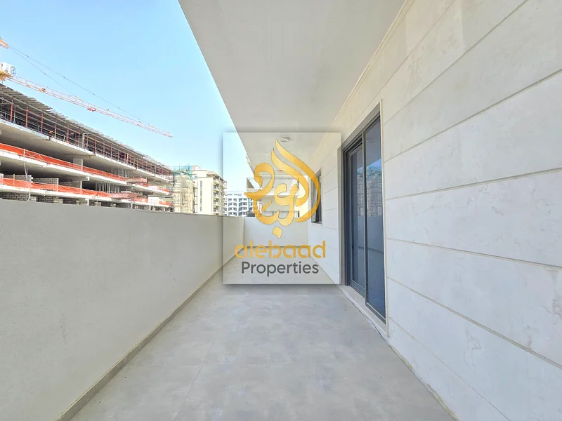 Brand New Building \\Specious 1Bhk Apartment \\Two Washroom \\Balcony\\Swimming Pool \\For Family63742658426755113