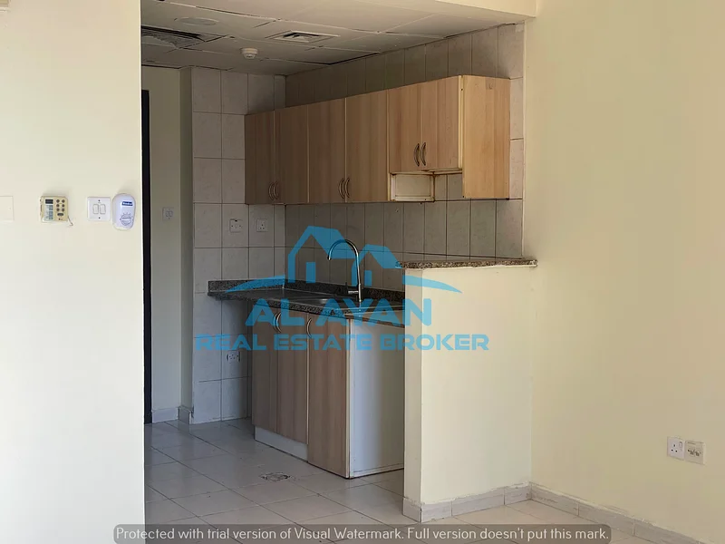 شقة بدون شرفة للإيجار في كلاستر اليونان63741807993218113
