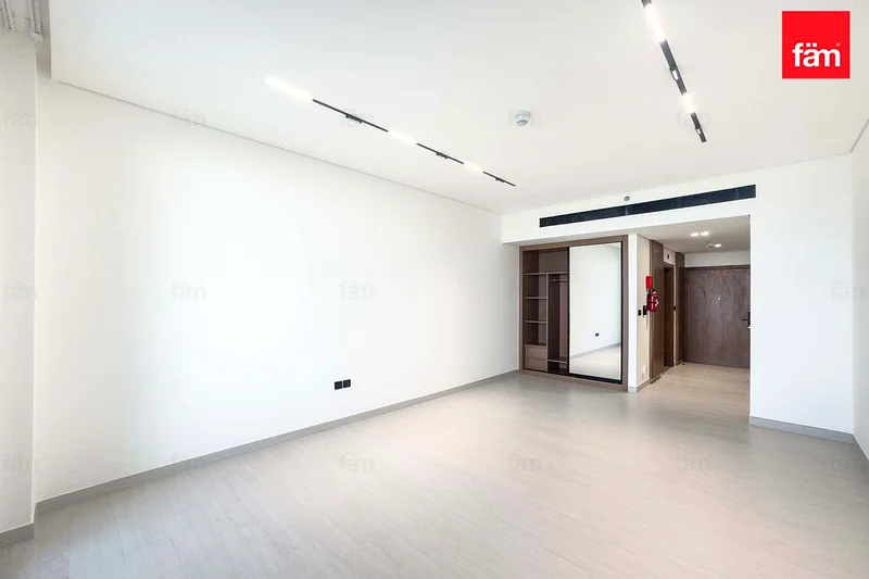 Brand New Studio | Canal, Pool View | Vacant63793485939713112