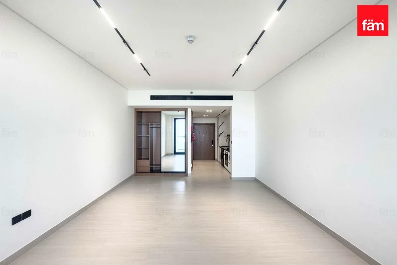 Brand New Studio | Canal, Pool View | Vacant63793485939713111