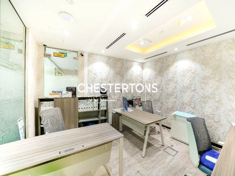 Skyline Office| Premium Amenities | Downtown64063143931906111