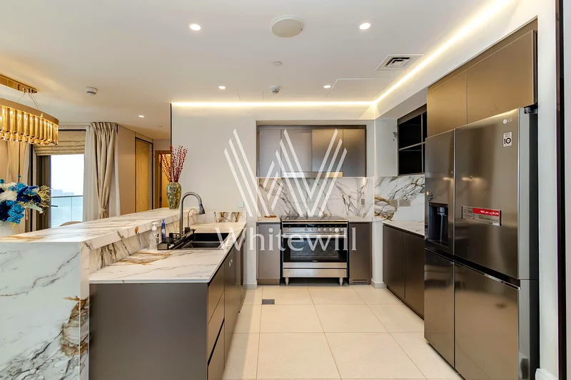High Floor | Upgraded Interior | Canal View |Maids63760806733954112