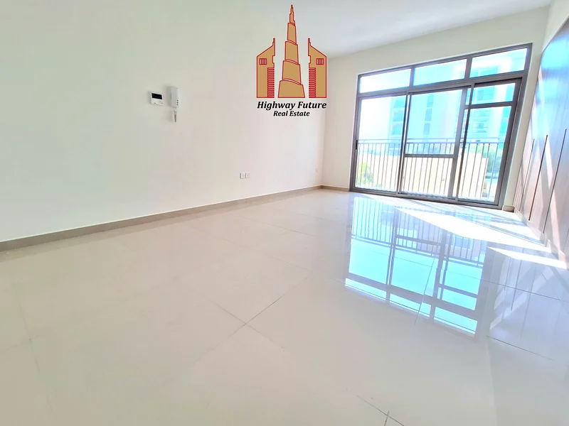 تصميم أكبر || شرفة واقفة || جميع وسائل الراحة63705460377985112