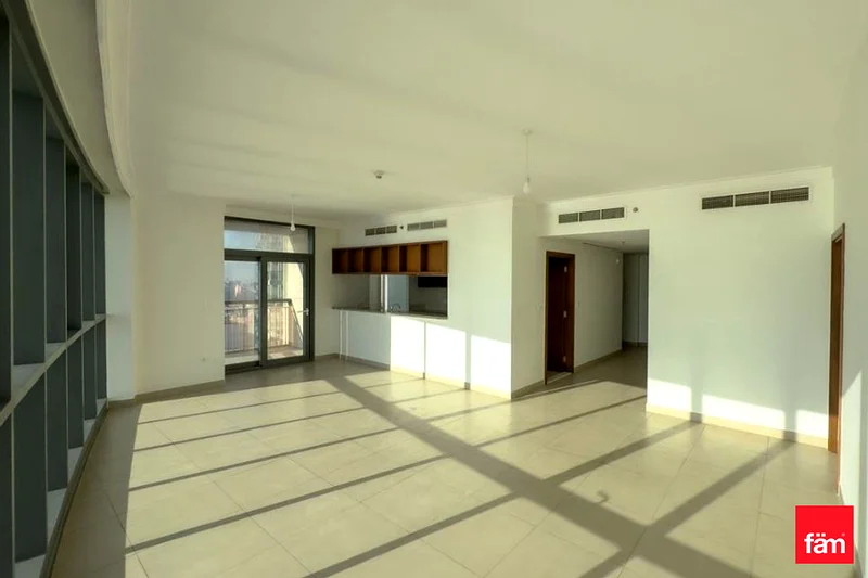 Largest Layout| High floor| Full water View64027363591041110