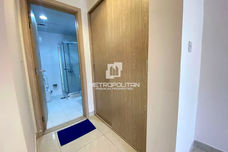 غرفة نوم واحدة | شاغر | بالقرب من المول63786117653633113