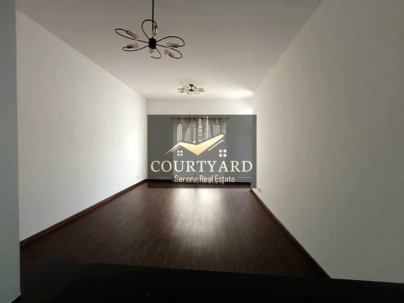 Unfurnished | vacant | On metro63749431263875112