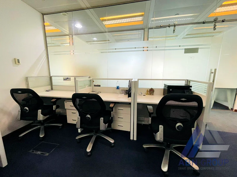FLEXI DESK | SHARED OFFICES | AED 10,000/- Yearly | Linked with Mall and Metro64067903012865111