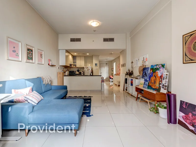 Spacious Unit | Ideal Layout | Bright63738983995521110