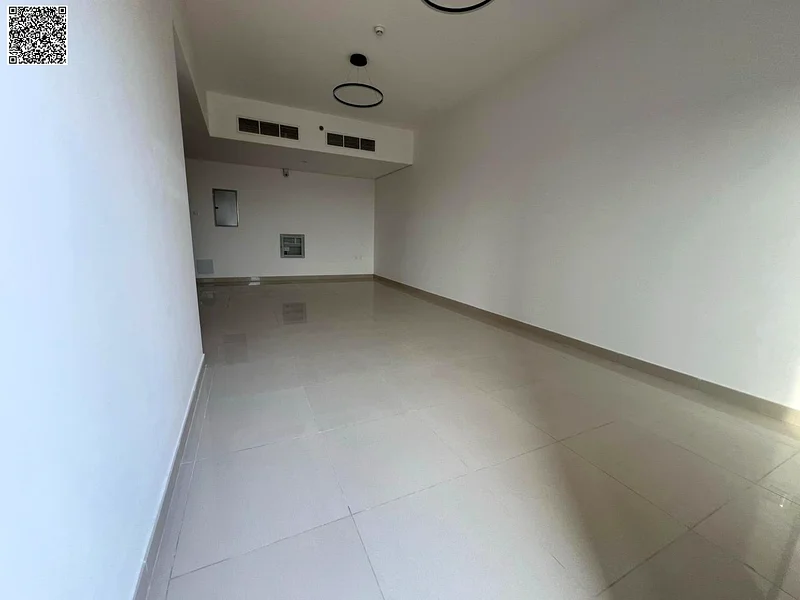 Brand new apt in Al Jurf – 2 master beds, 3 baths, balcony, central AC, closets, easy exit to Dubai63714266732546113