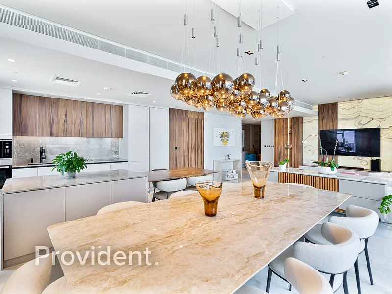Sea View | Fully Upgraded | Vacant63923770909186114