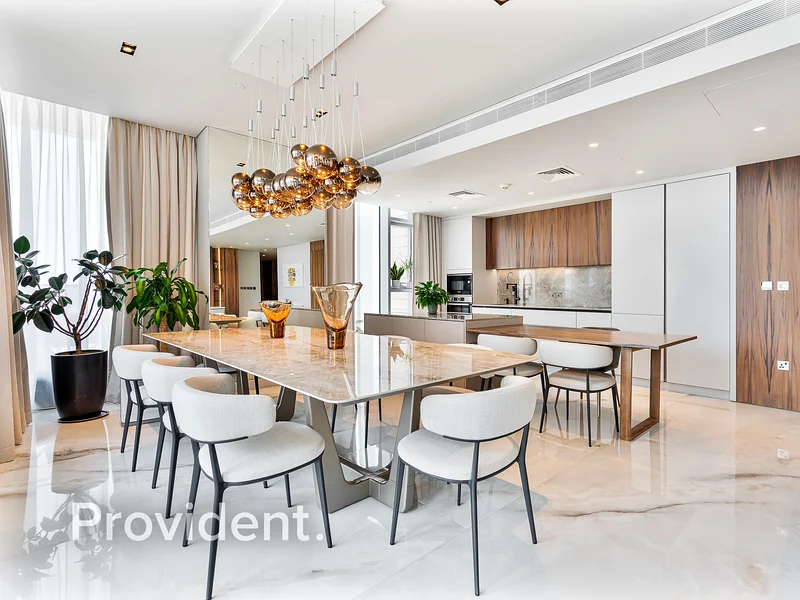 Sea View | Fully Upgraded | Vacant63923770909186112