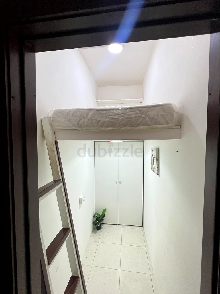 بارتشن لوفت فردي نظيف جدا لشاب عربي63797397861250114