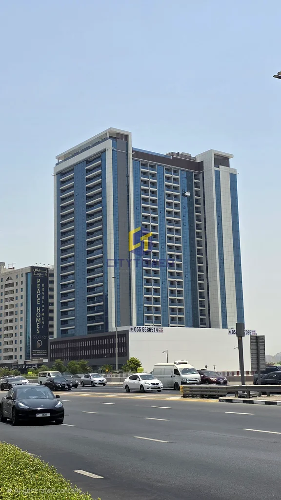 Brand New Large and Bright 2 BHK Flat Available for Rent Next to Al Mulla Plaza63755799837186110