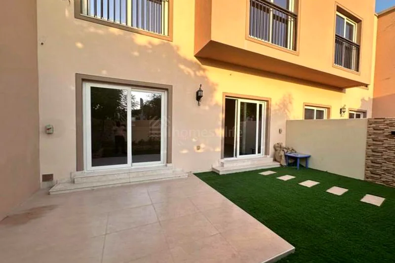 SINGLE ROW  | ON THE POOL AND PARK |  VACANT SOON63736149663105110