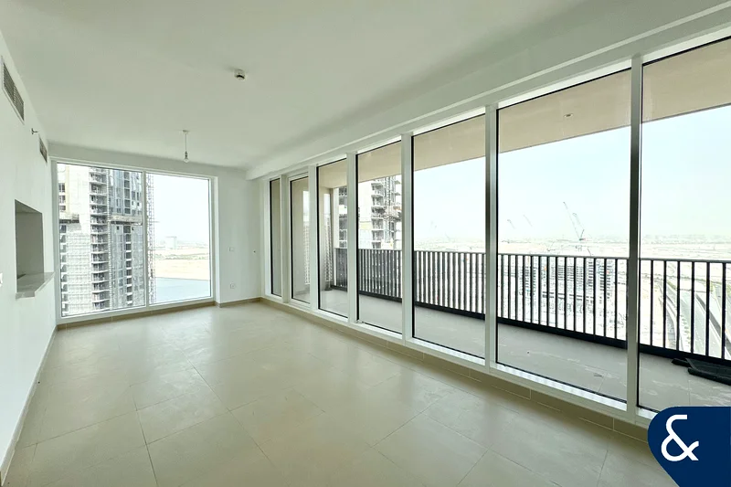 BEST PRICE | High Floor | Sea Views64027240375809112