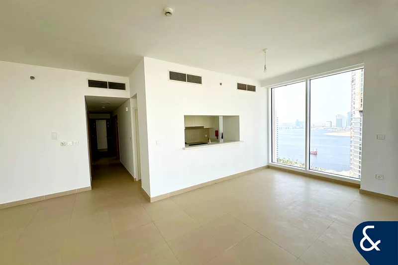 BEST PRICE | High Floor | Sea Views64027240375809110