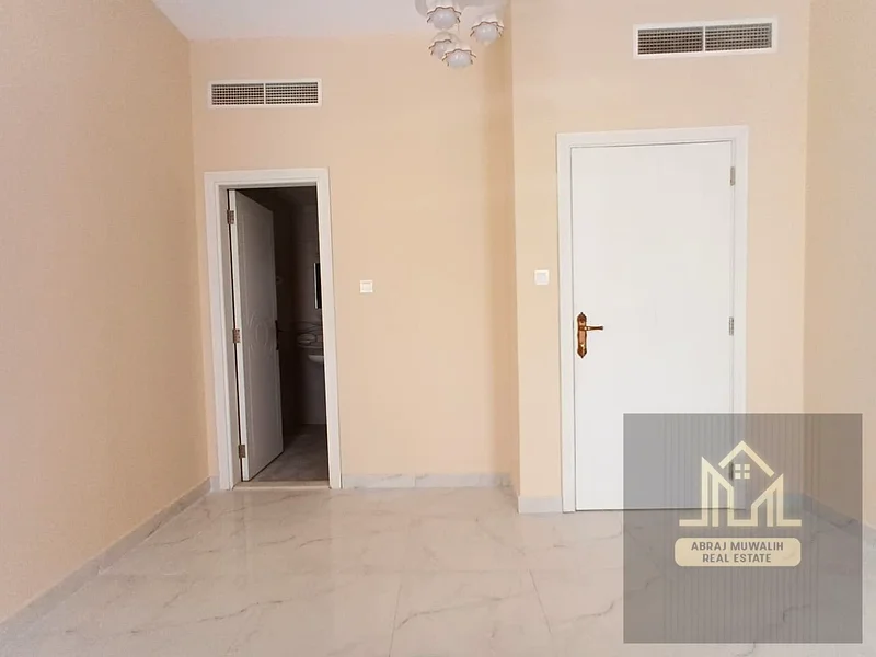 عرض ساخن شقة عائلية وموقع متميز بسعر 37 ألف درهم فقط|37K|63706226892674113
