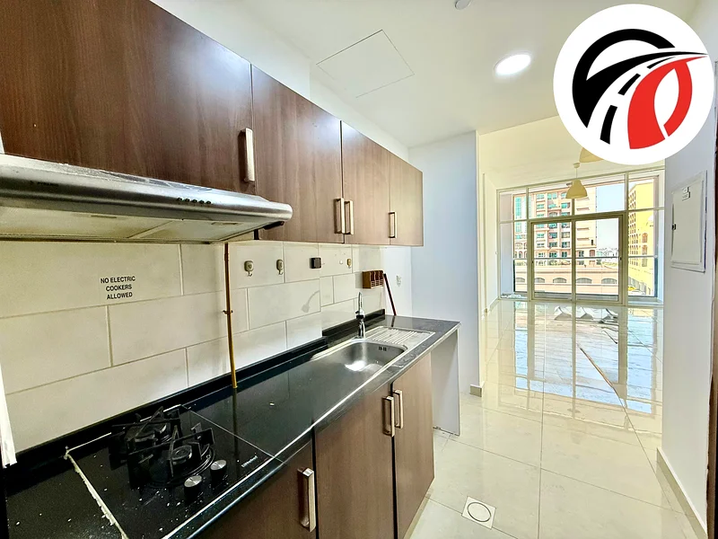 SPACIOUS STUDIO 6 CHEQUE WITH ONE PARKING63742380882562114