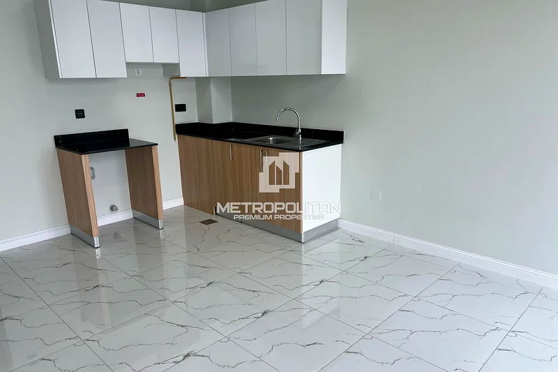 طابق عالي | بجانب المترو | صفقة استثمارية63941493450243111