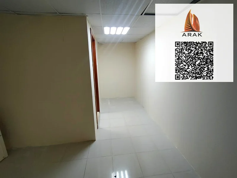 للإيجار – شقة دوبلكس في الروضة 2 طابقين الطابق الأرضي: غرفة معيشة + حمام + مطبخ + غرفة نوم رئيسية الطابق الأول: غرفة معيشة + غرفتي نوم رئيسية63723000803714111