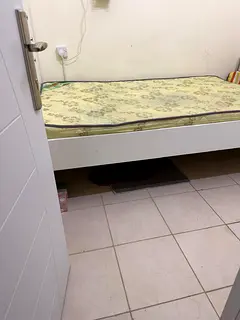 Couple Partition available in discovery gardens