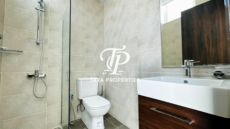 4 BHK  | Brand New Condition | High ROI64003948361986114