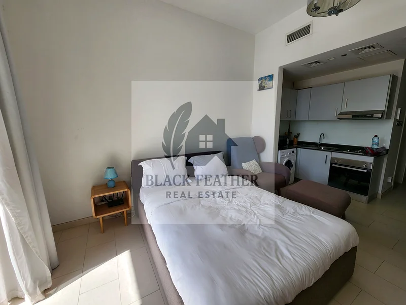 FREE CHILLER // POOL VIEW // FURNISHED WITH BALCONY // VACANT64160377788035113