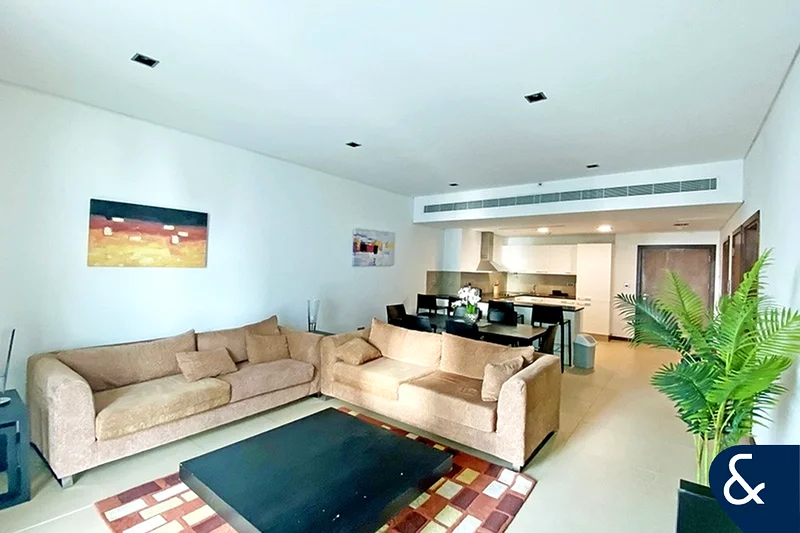 Corner Unit | SZR Views | One Bedroom63925156978179110