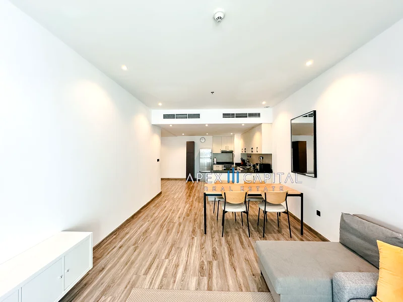 Upgraded | High Floor | Sea View | Vacant Now64041478679810111