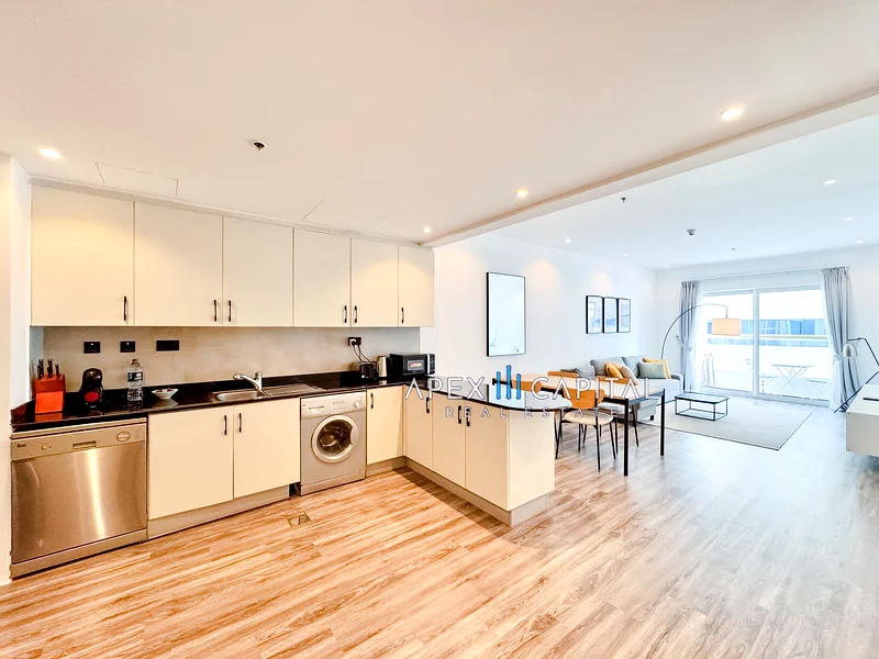 Upgraded | High Floor | Sea View | Vacant Now64041478679810112