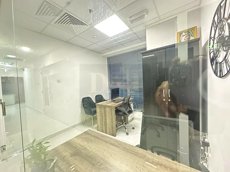 ⁠Beautiful Office |direct from Owner |⁠near to Public Transport64066687938433114