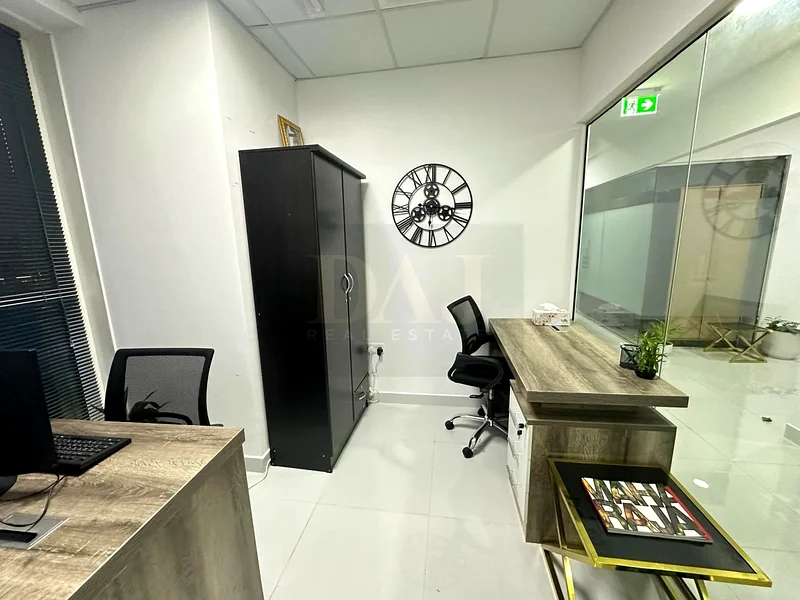 ⁠Beautiful Office |direct from Owner |⁠near to Public Transport64066687938433110