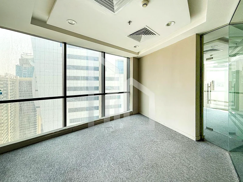 Close to metro | Prime Location | Fitted Office64069527254145111
