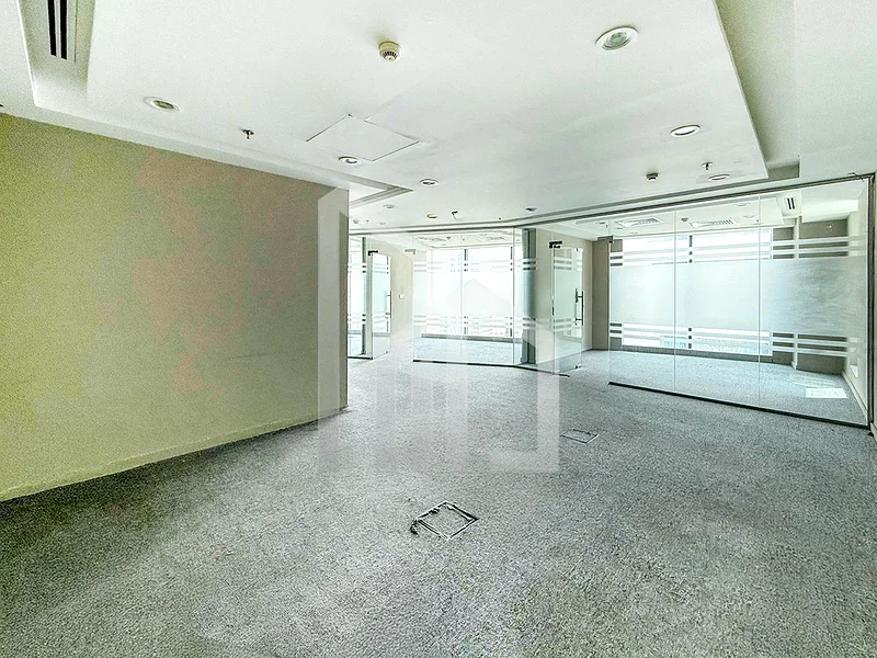 Close to metro | Prime Location | Fitted Office64069527254145110