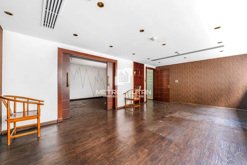 Prime Location | Spacious | Exquisite Interiors64067462279809110