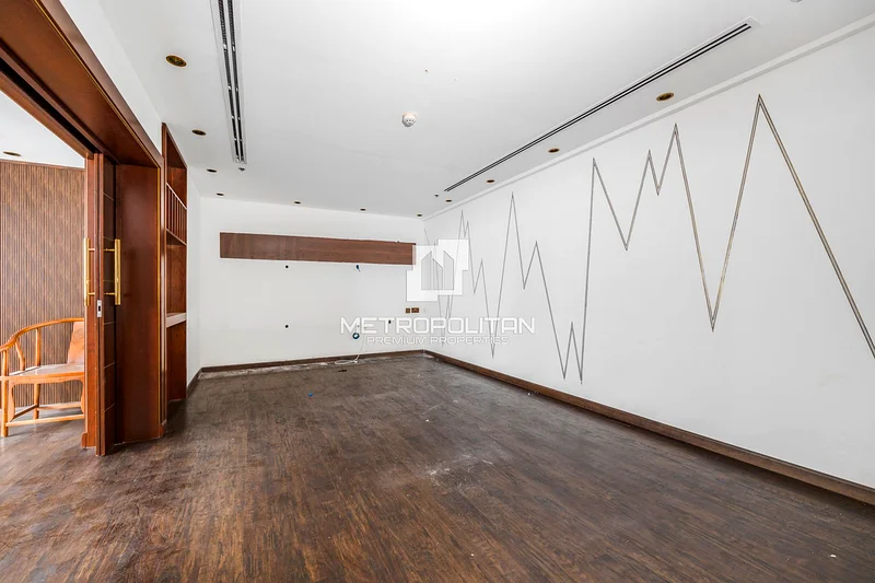 Prime Location | Spacious | Exquisite Interiors64067462279809111