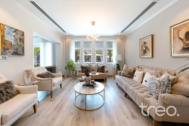 10,198 sq.ft Corner Plot | Extended Villa | VOT63921718254722113