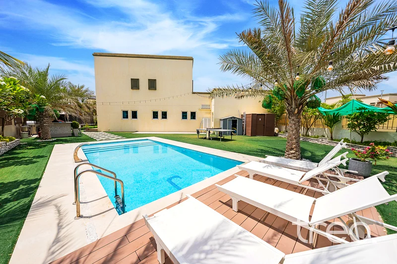 10,198 sq.ft Corner Plot | Extended Villa | VOT63921718254722110