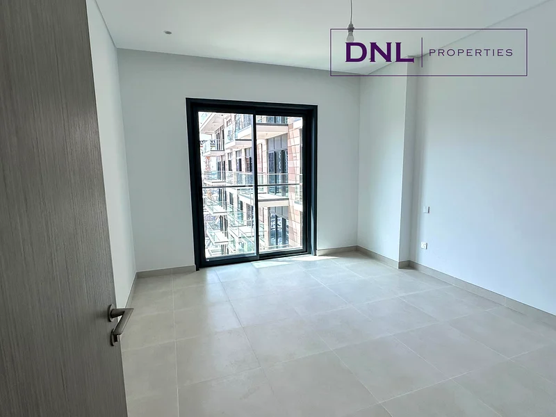 Rare Bigger Layout | Park Views | Ready63948833197569111