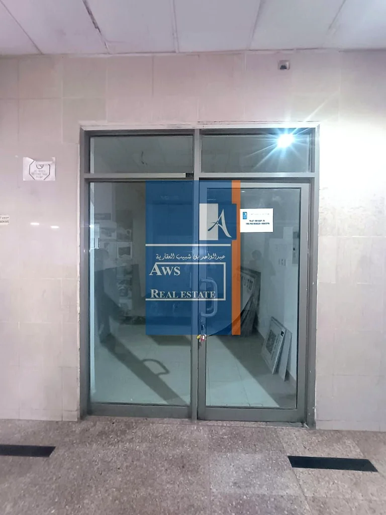 وحدة تجارية بأسعار معقولة مع دفعات متعددة، موقع مناسب للأعمال64065919538050113