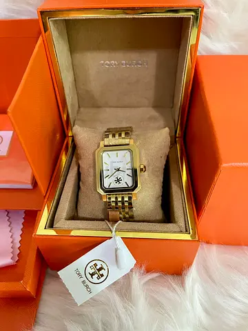 Brand New Elegant Tory Burch Robinson Gold Watch - Timeless Style!