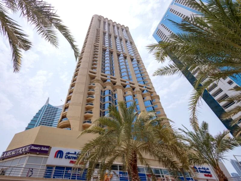 Fully furnished| Close to metro| Multiple cheques64213646180099110