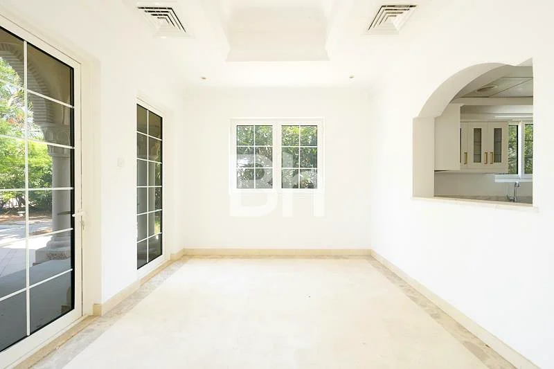 Masterview | Elevated Lake View | Plot 14,00063918087994625114
