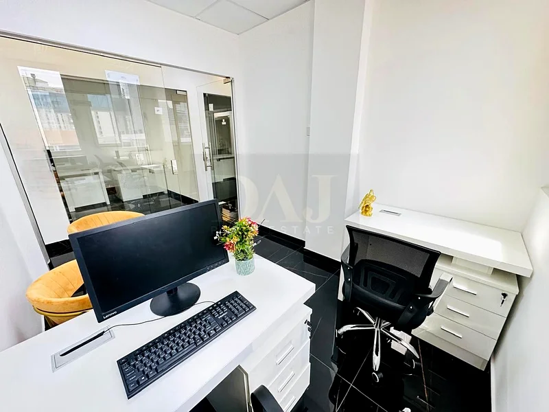 Beautiful Office | Direct From Landlord | Near to Metro Station |64072117230721114
