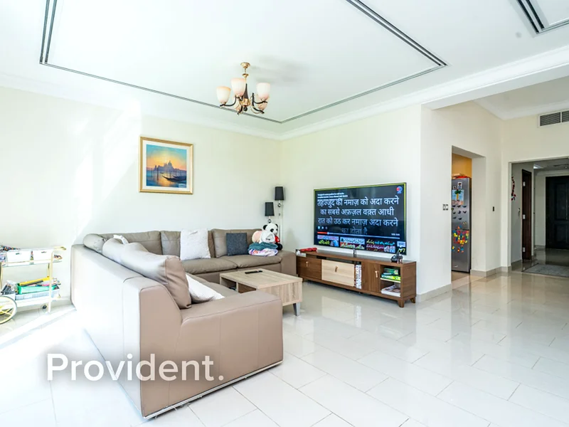 Exclusive |Vacant Soon | Big plot | Unfurnished63915839855363111
