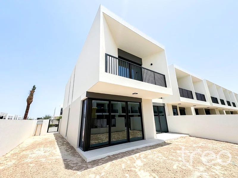 Brand New | Modern | Next To Pool and Park63951831077634110